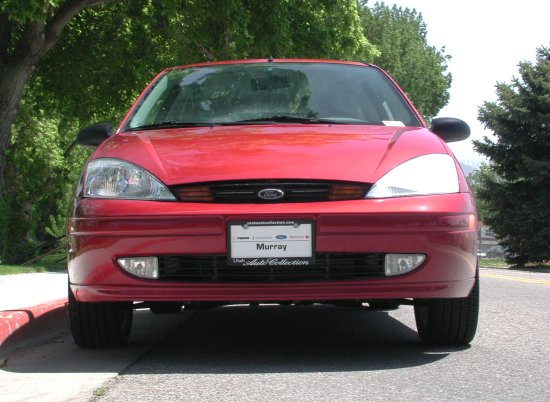 2001 Ford Focus ZX3 sangria красный