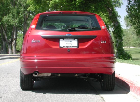 2001 Ford Focus ZX3 sangria красный