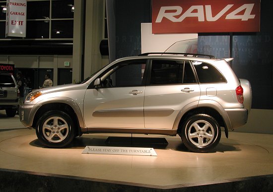 2001 Toyota RAV4 серебряный