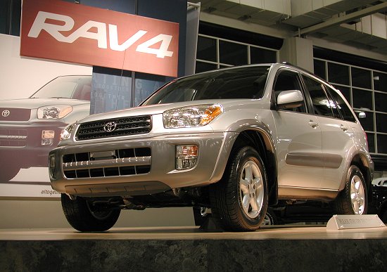 2001 Toyota RAV4 серебряный