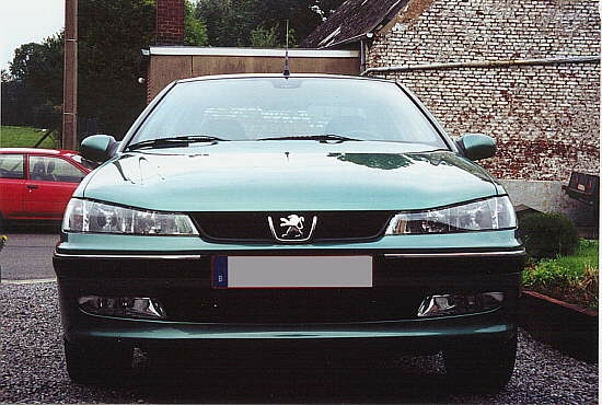 2000 Peugeot 406 зеленый