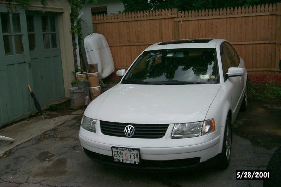 2000 Volkswagen Passat GLS белый леденец