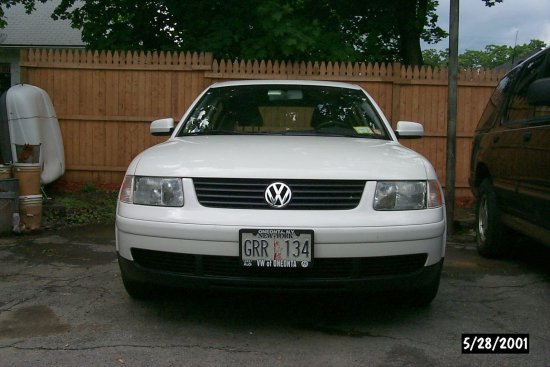 2000 Volkswagen Passat GLS белый леденец