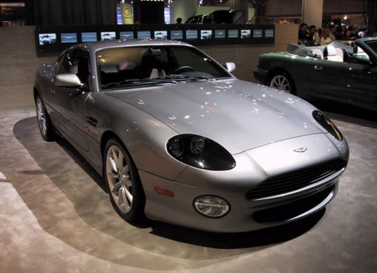 2001 Aston Martin DB7 Vantage серебряный