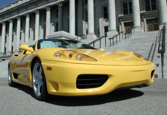 2001 Ferrari 360 Spider F1 желтый