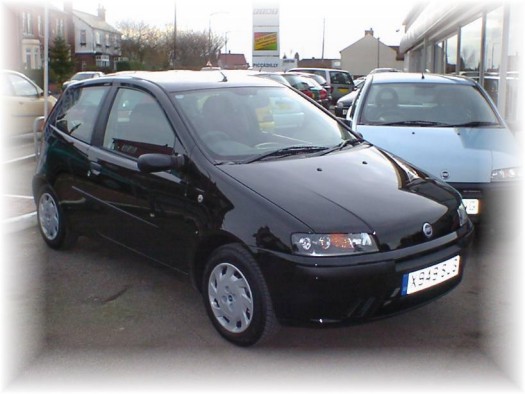 2001 Fiat Punto черный
